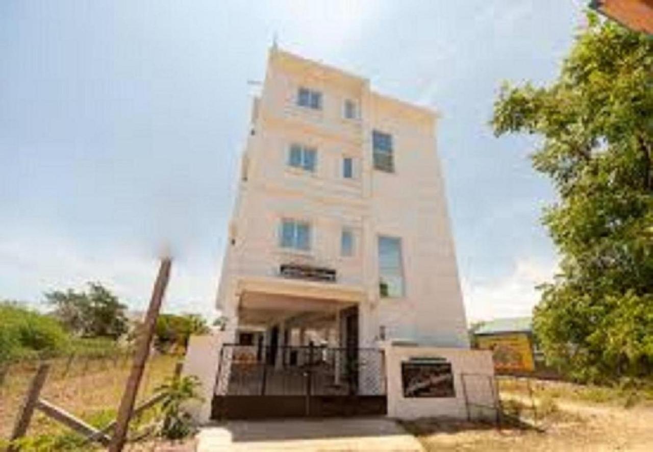 Haleemas Residency Hotel Karaikal Exterior photo